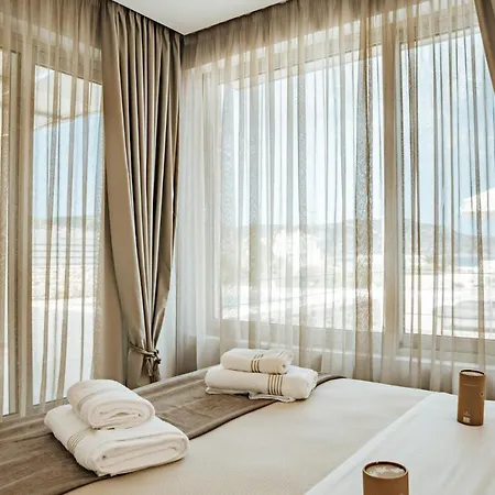Orelia Luxury Villas Amoopi Exterior photo