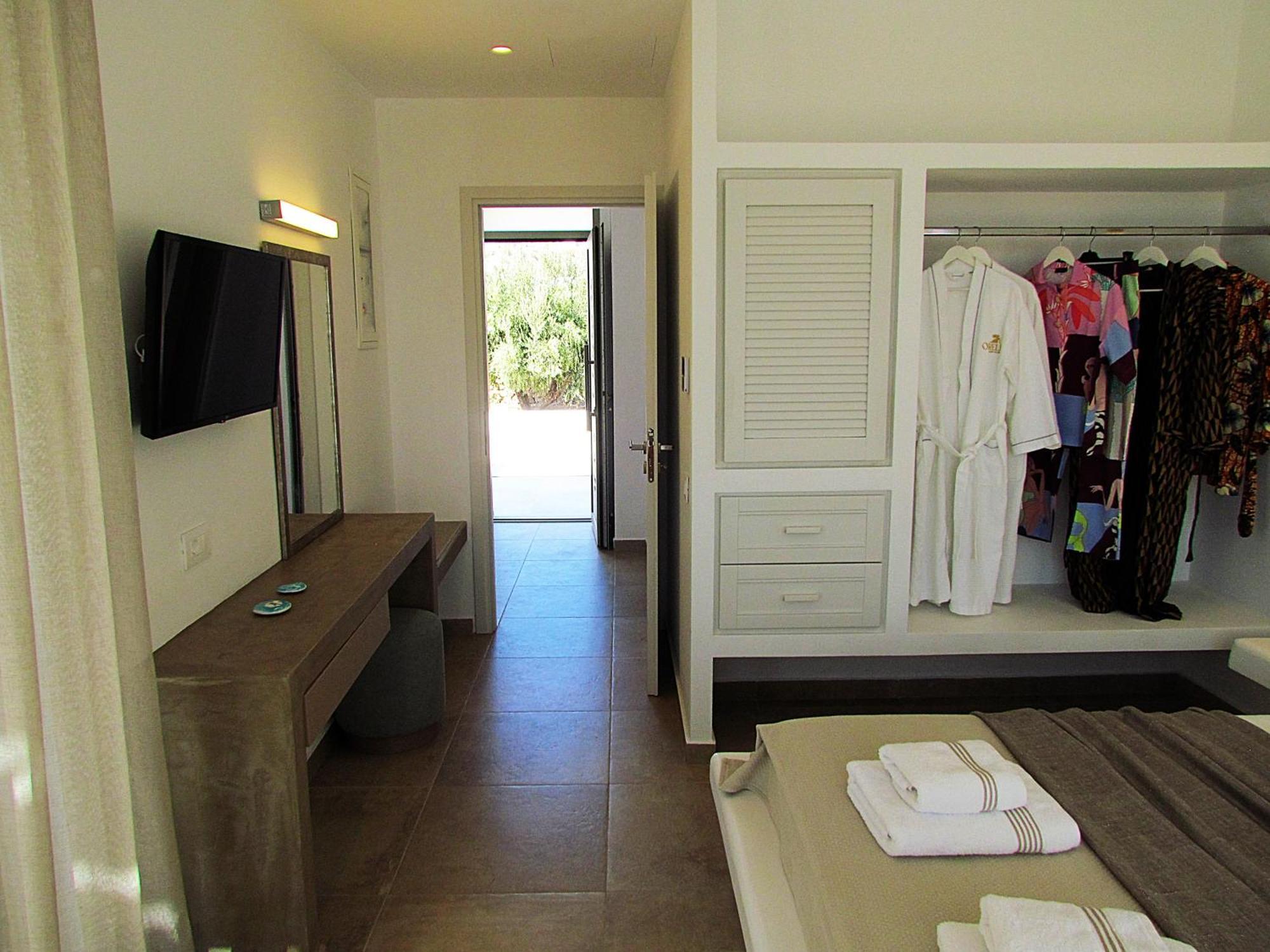 Orelia Luxury Villa Amoopi