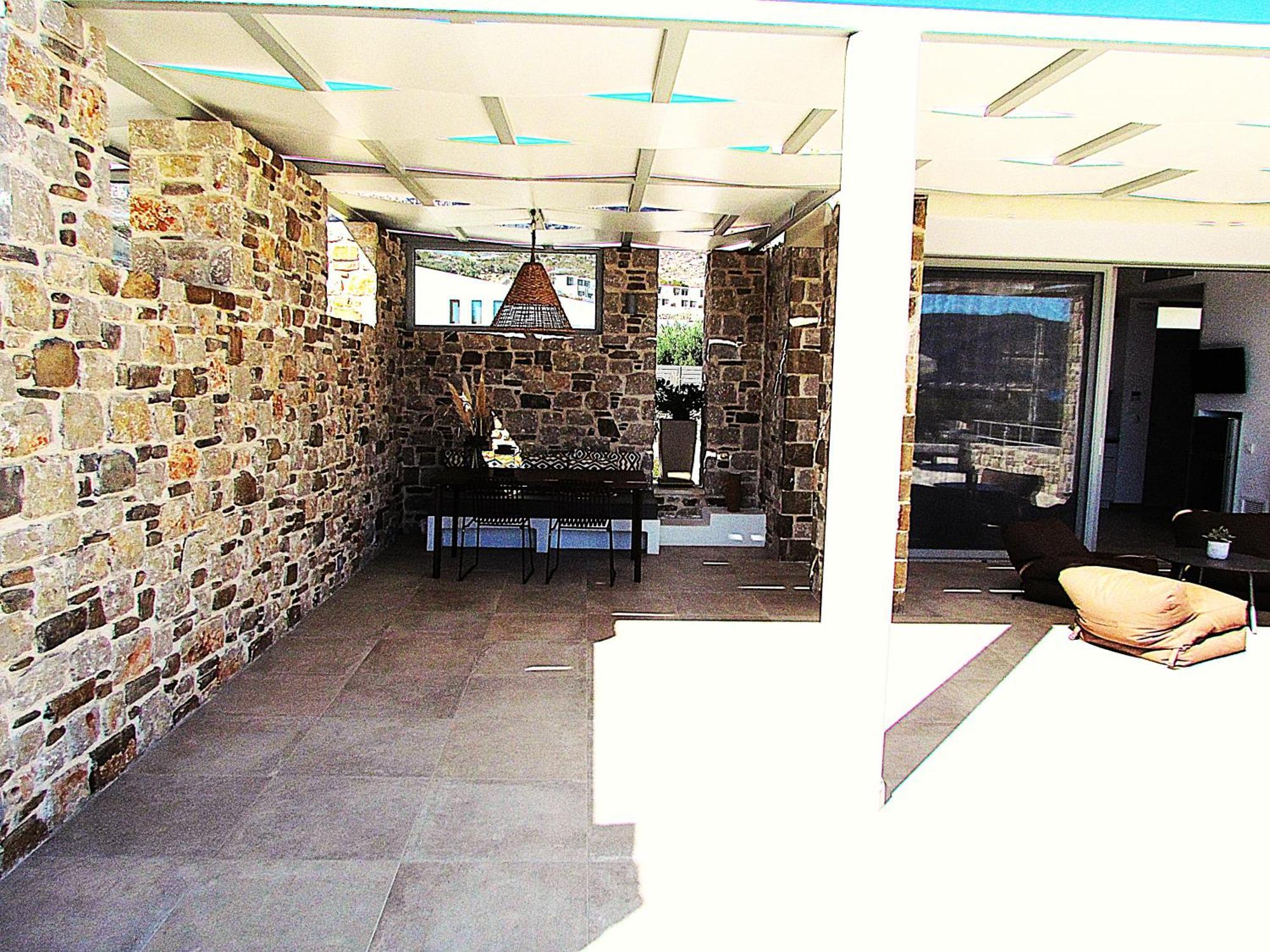Orelia Luxury Villa Amoopi