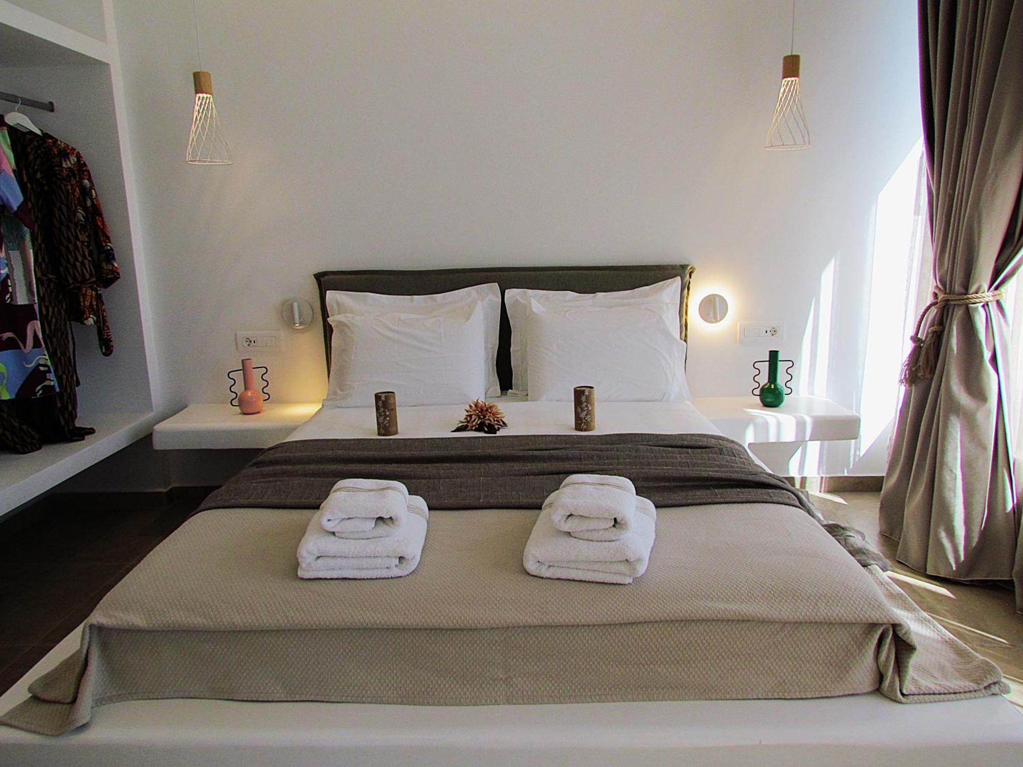 Orelia Luxury Villa