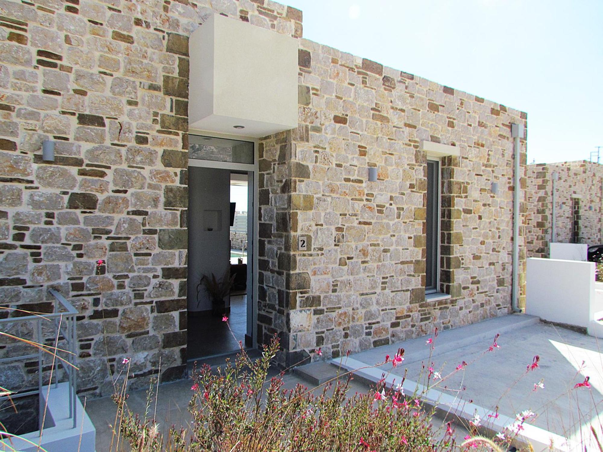 Orelia Luxury Villa Amoopi