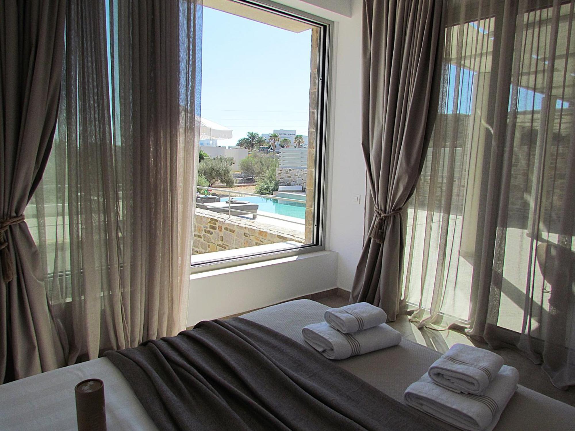 Orelia Luxury Villa