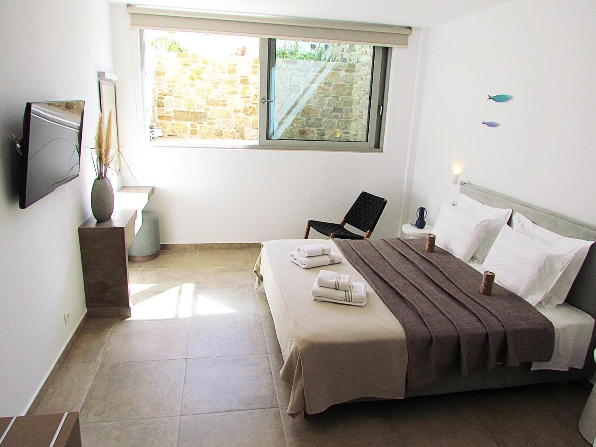 Orelia Luxury
